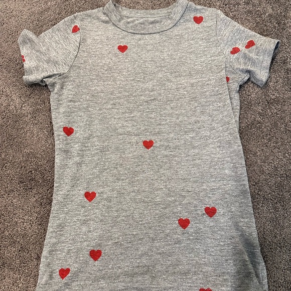 CHASER XS Scattered Hearts tee - Picture 1 of 5